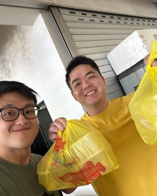 DatoDurian customer with Bobby