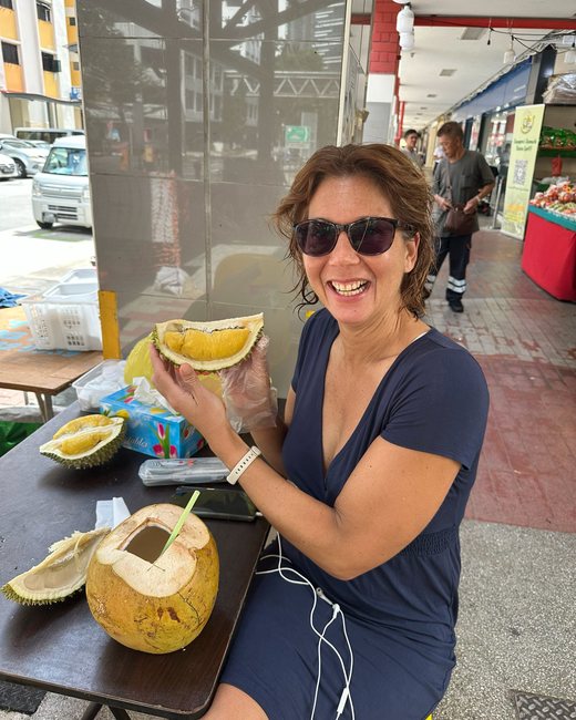 DatoDurian customer with fresh durian